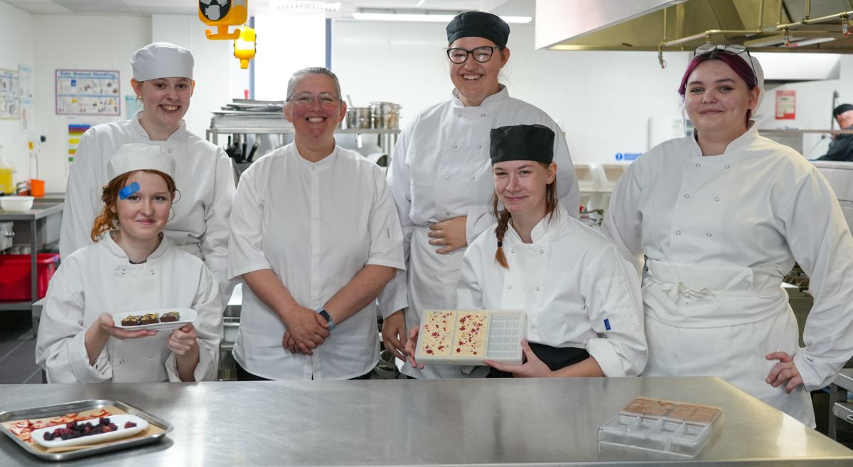 Picture of Patisserie and Confectionery students with Roisin Gavin